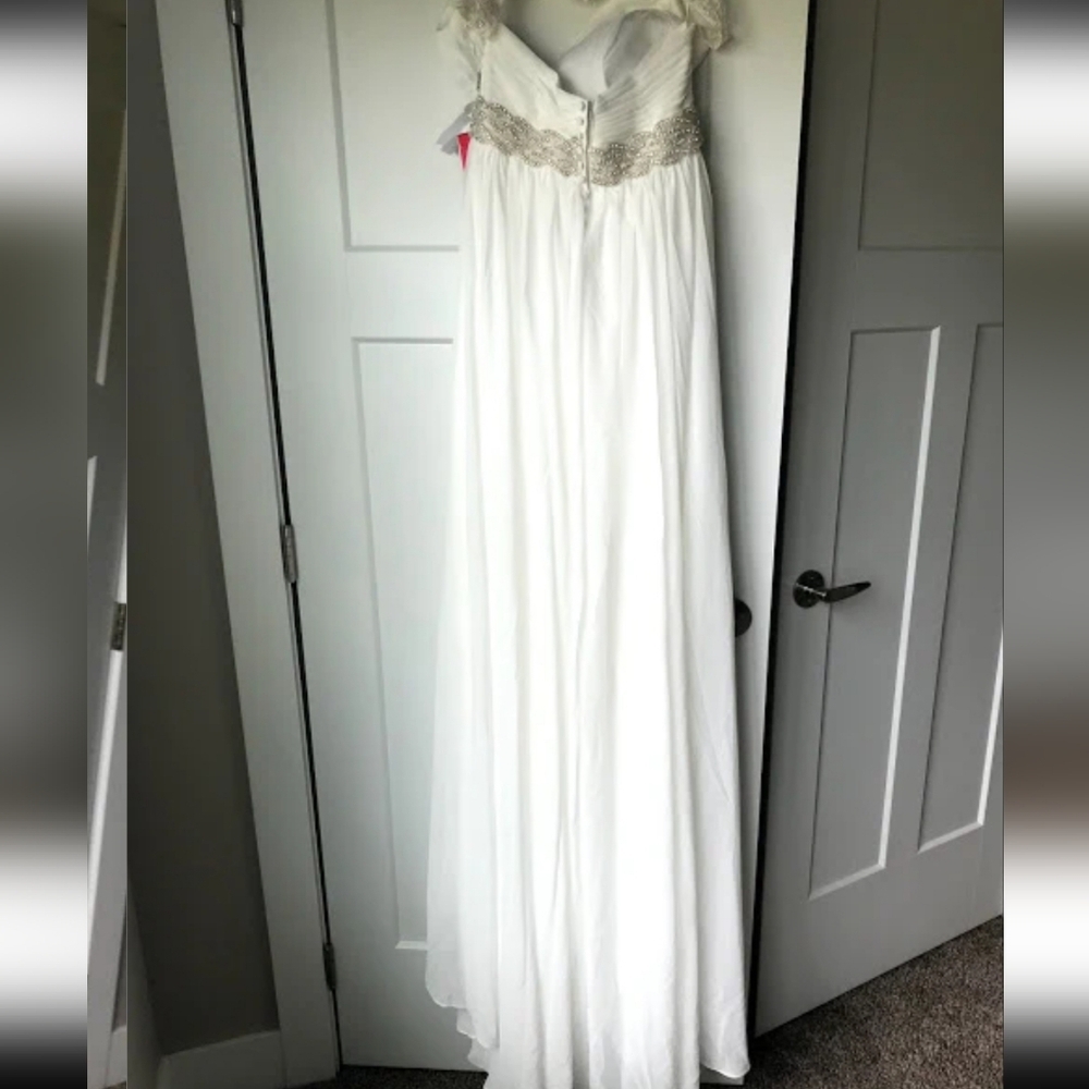 Elegant White Lace Trim Dress - Picture 5 of 12